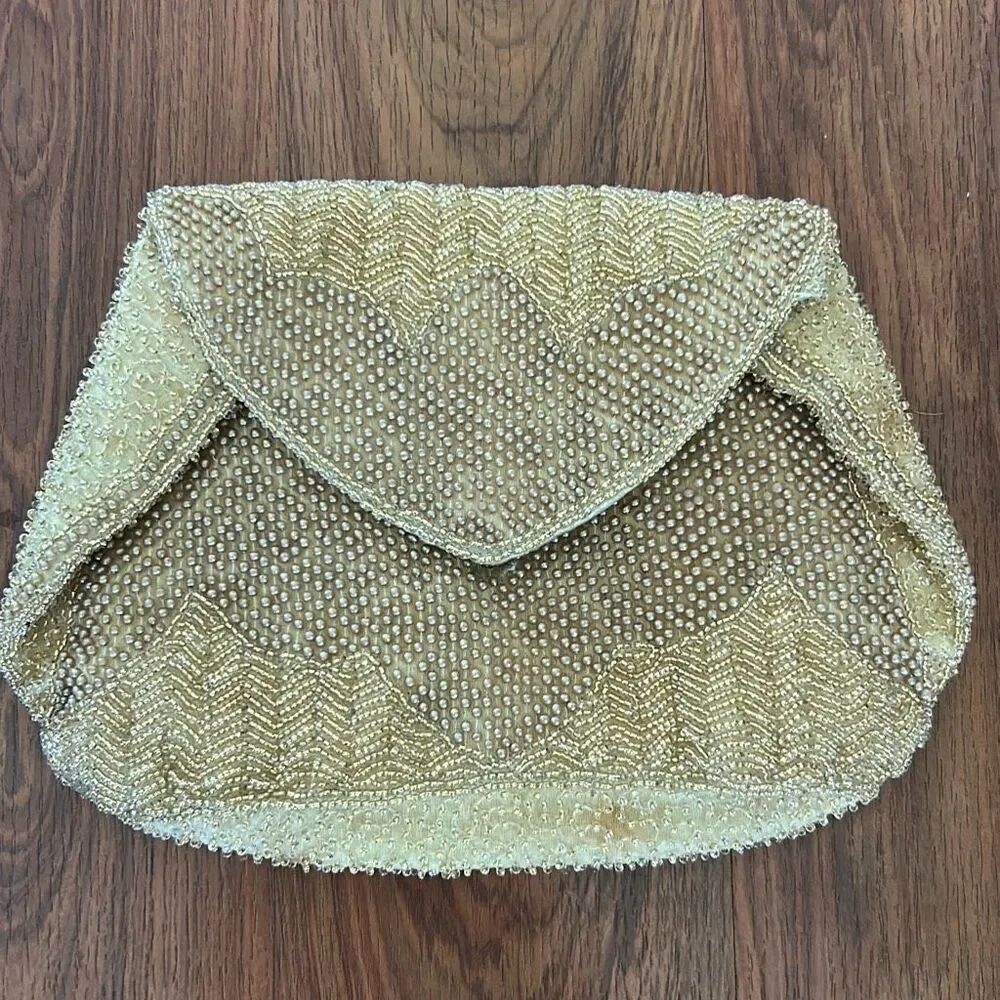 Vintage Art Deco, Handmade beaded finger purse, gorgeous, dainty  Evening bag,